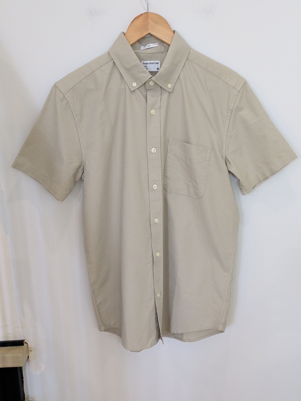 FRANK & OAK | Men's Light Khaki Jasper Short-Sleeve Button-Down Collard Shirt